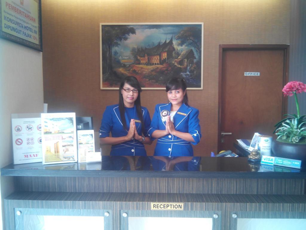 Ion Hotel Padang  Exterior photo