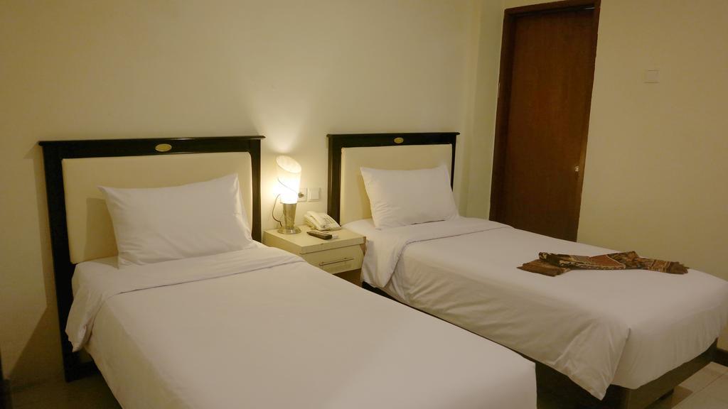 Ion Hotel Padang  Exterior photo